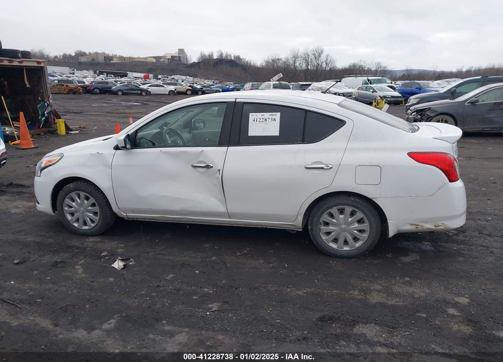 2015 NISSAN VERSA VIN: 3N1CN7AP2FL835597