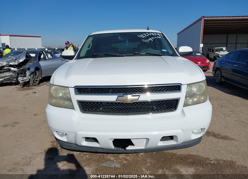 2007 CHEVROLET TAHOE LT VIN: 1GNFC13077R264297