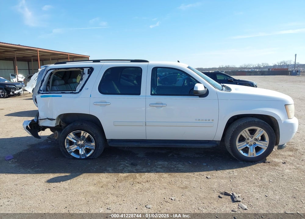 2007 CHEVROLET TAHOE LT VIN: 1GNFC13077R264297