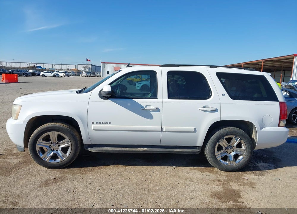 2007 CHEVROLET TAHOE LT VIN: 1GNFC13077R264297