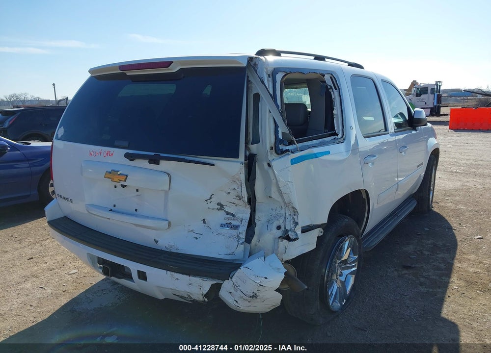 2007 CHEVROLET TAHOE LT VIN: 1GNFC13077R264297
