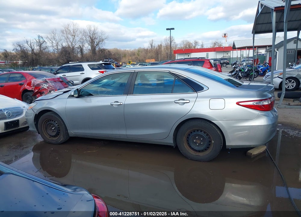 2017 TOYOTA CAMRY LE VIN: 4T1BF1FK5HU370026