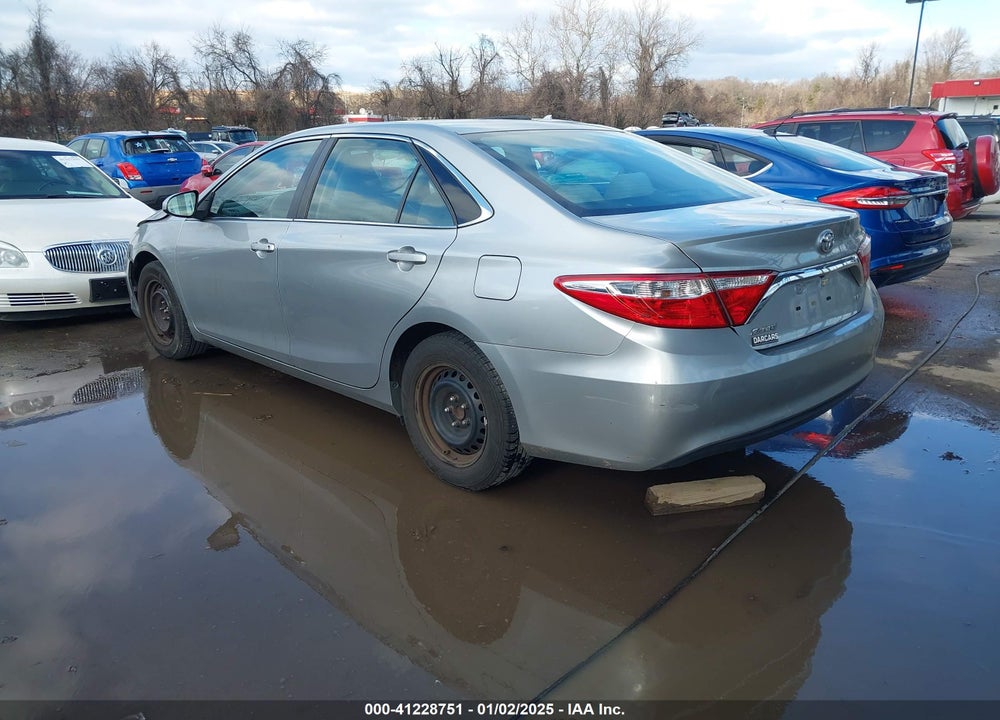 2017 TOYOTA CAMRY LE VIN: 4T1BF1FK5HU370026