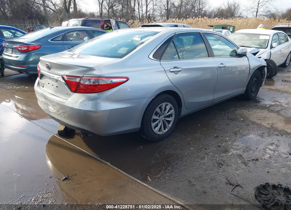 2017 TOYOTA CAMRY LE VIN: 4T1BF1FK5HU370026