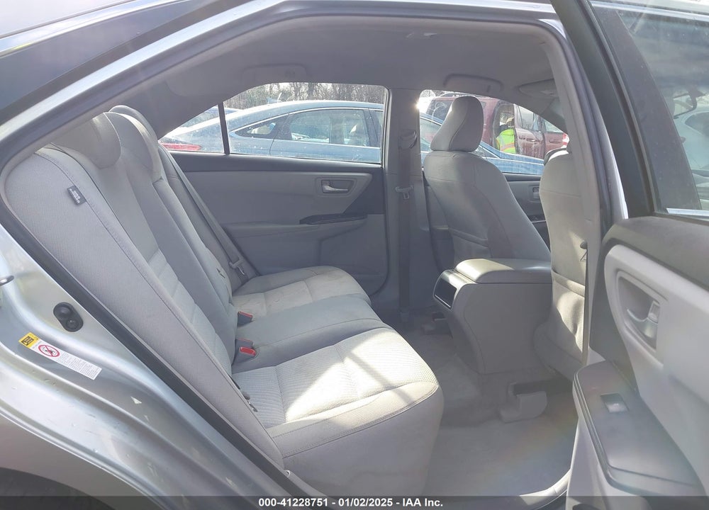2017 TOYOTA CAMRY LE VIN: 4T1BF1FK5HU370026