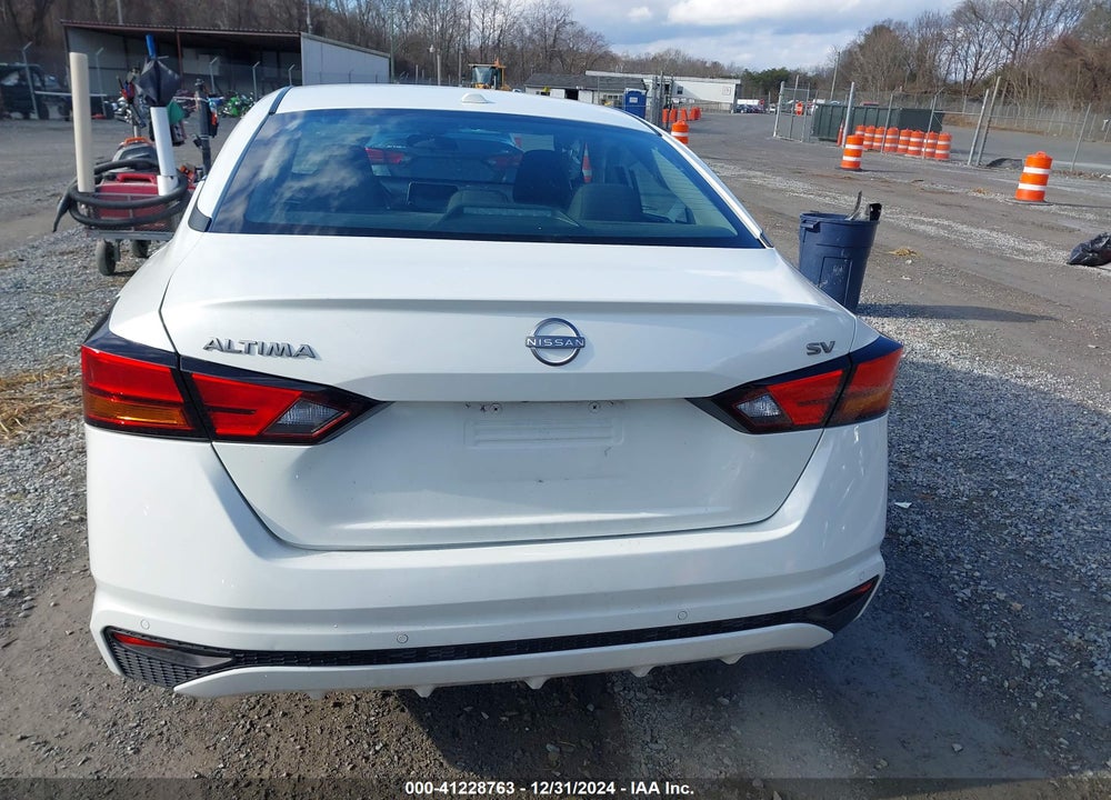 2023 NISSAN ALTIMA SV FWD VIN: 1N4BL4DV0PN381817