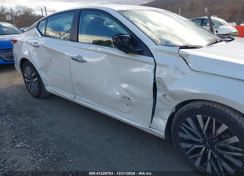 2023 NISSAN ALTIMA SV FWD VIN: 1N4BL4DV0PN381817