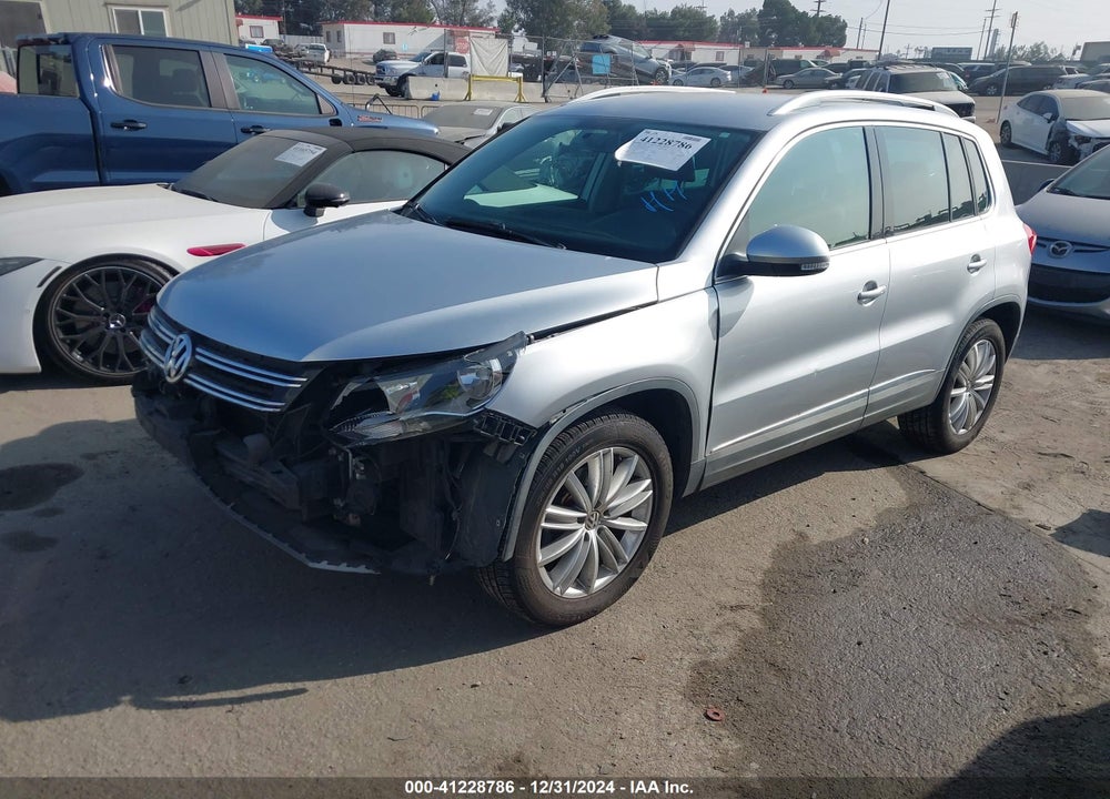 2014 VOLKSWAGEN TIGUAN SE VIN: WVGBV3AX7EW536614