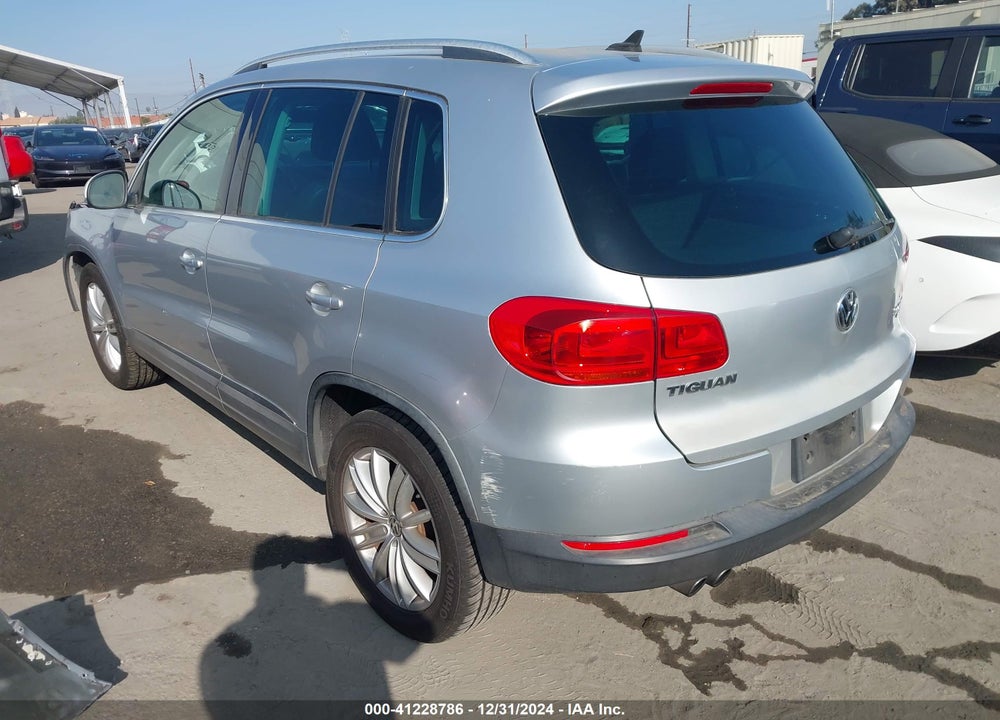 2014 VOLKSWAGEN TIGUAN SE VIN: WVGBV3AX7EW536614