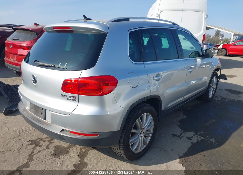 2014 VOLKSWAGEN TIGUAN SE VIN: WVGBV3AX7EW536614