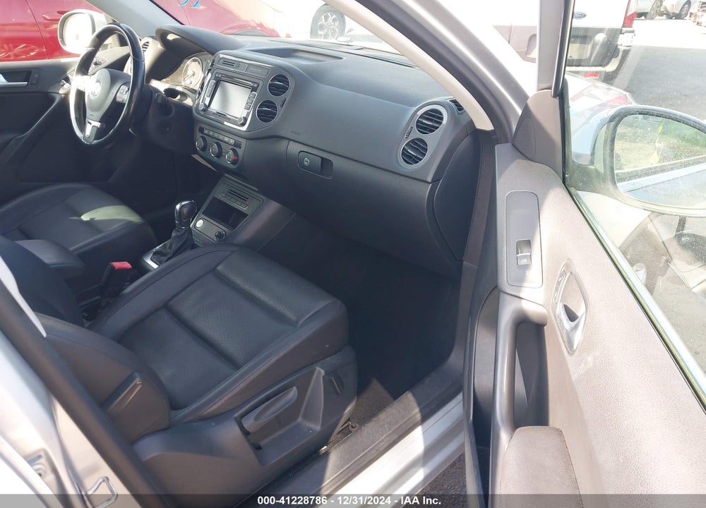 2014 VOLKSWAGEN TIGUAN SE VIN: WVGBV3AX7EW536614