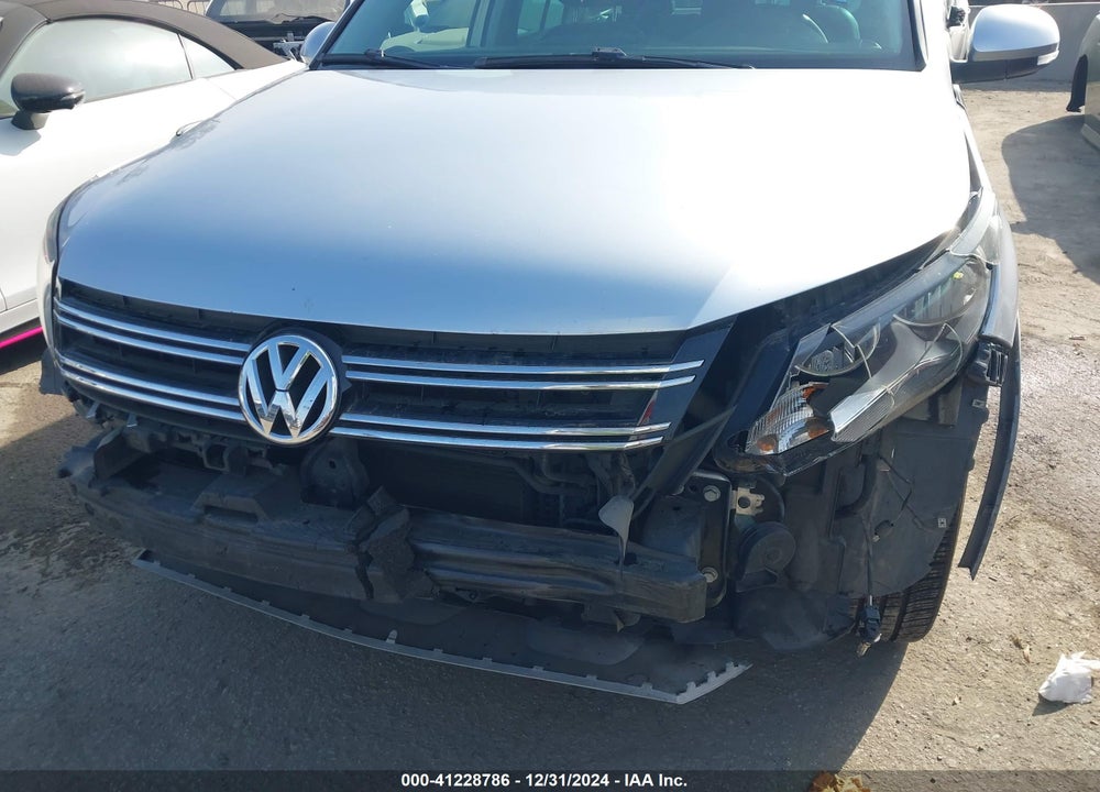 2014 VOLKSWAGEN TIGUAN SE VIN: WVGBV3AX7EW536614