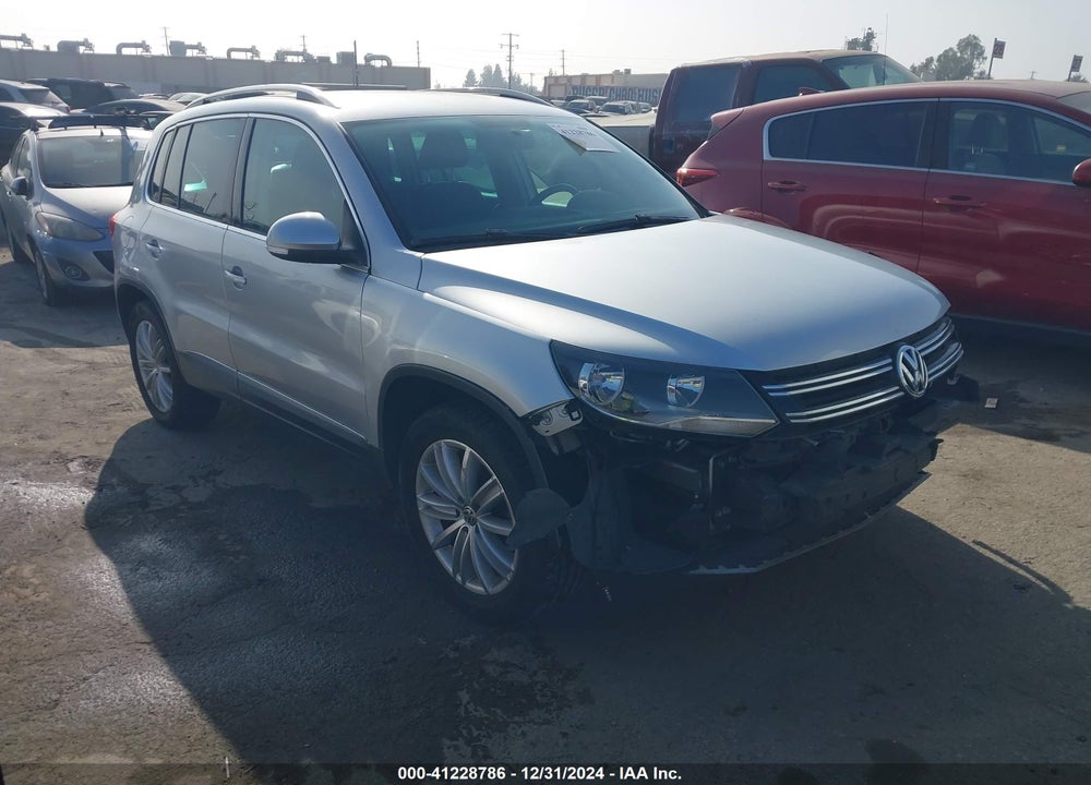 2014 VOLKSWAGEN TIGUAN SE VIN: WVGBV3AX7EW536614