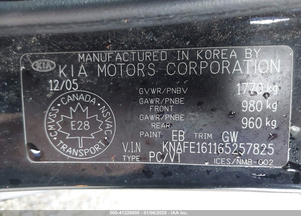 2006 KIA SPECTRA5 VIN: KNAFE161165257825