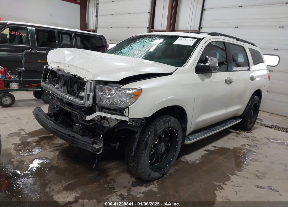 2016 TOYOTA SEQUOIA PLATINUM 5.7L V8 VIN: 5TDDY5G18GS140469