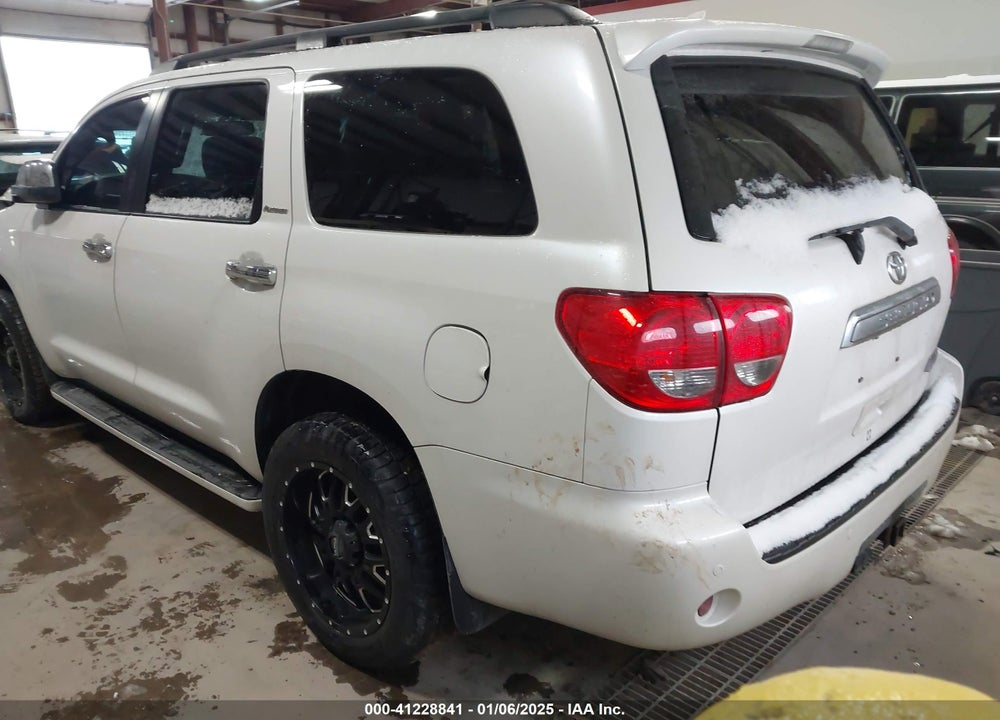 2016 TOYOTA SEQUOIA PLATINUM 5.7L V8 VIN: 5TDDY5G18GS140469