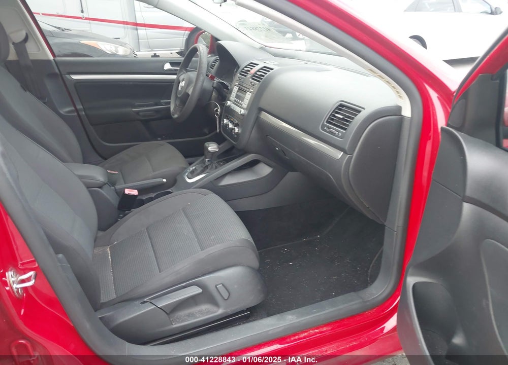 2010 VOLKSWAGEN JETTA VIN: 3VWJZ7AJ0AM009626