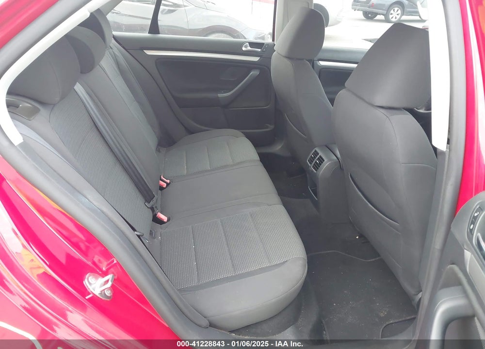 2010 VOLKSWAGEN JETTA VIN: 3VWJZ7AJ0AM009626