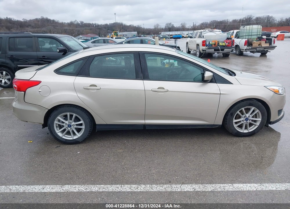 2018 FORD FOCUS SE VIN: 1FADP3F2XJL319242