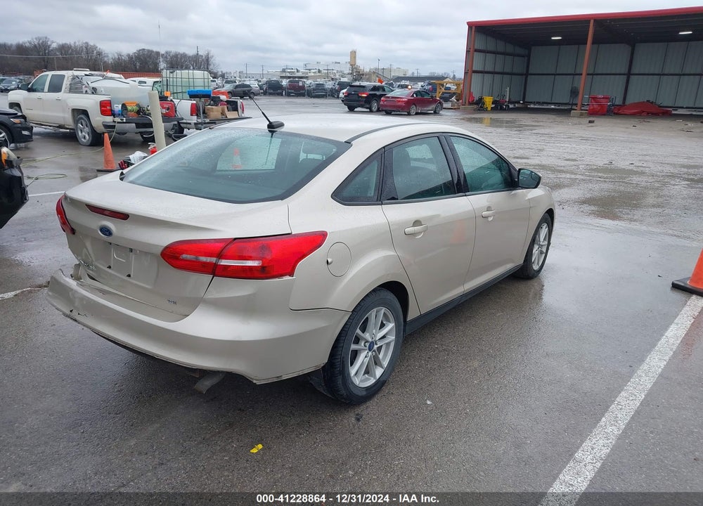 2018 FORD FOCUS SE VIN: 1FADP3F2XJL319242