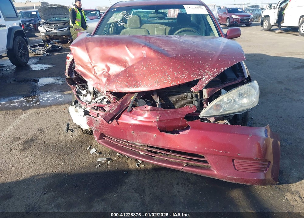 2005 TOYOTA CAMRY LE VIN: JTDBE30K053017349