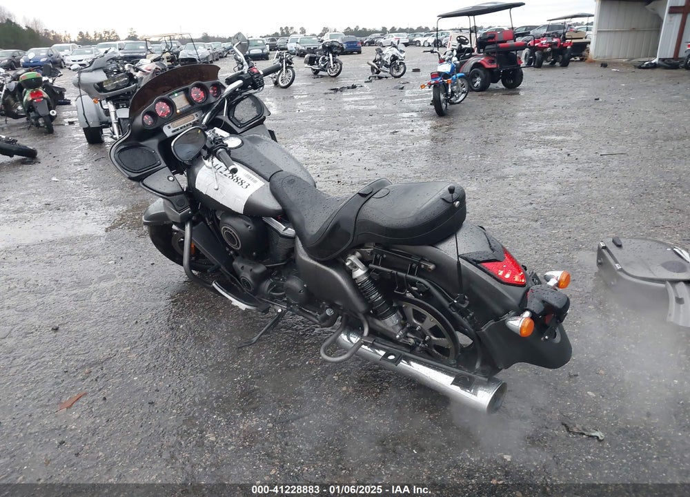 2022 KAWASAKI VN1700 K VIN: JKBVNRK12NA022381