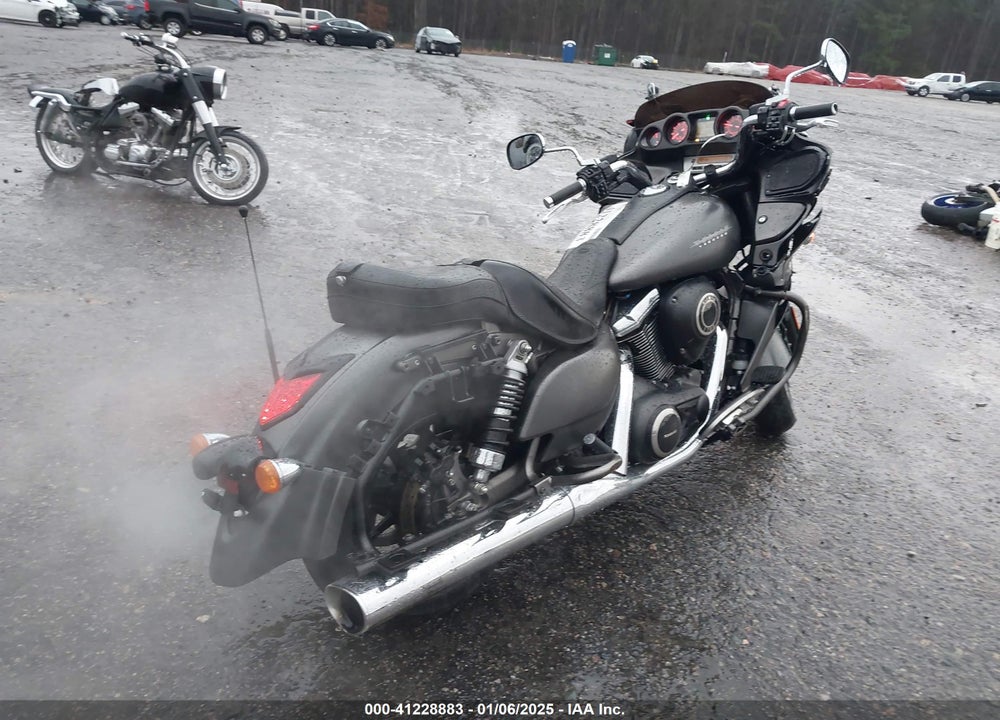 2022 KAWASAKI VN1700 K VIN: JKBVNRK12NA022381