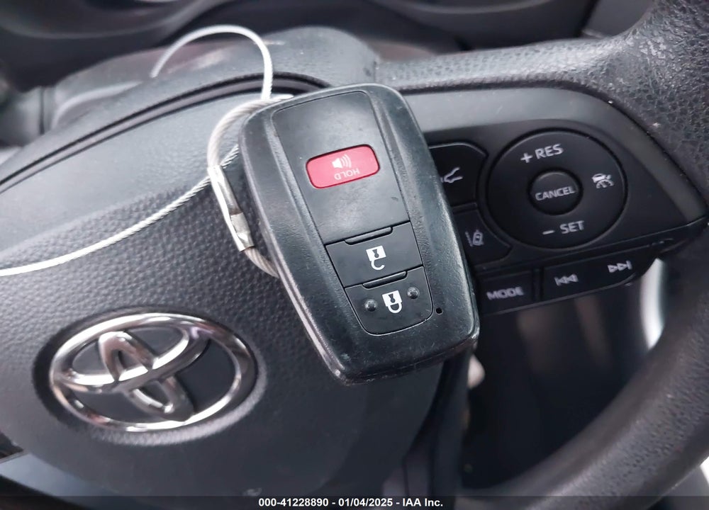 2023 TOYOTA RAV4 XLE VIN: 2T3W1RFV3PW285586
