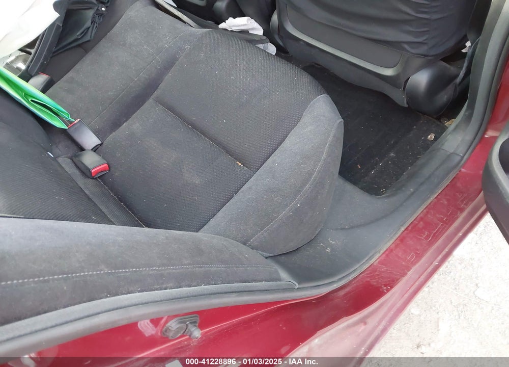 2011 HONDA CIVIC LX-S VIN: 2HGFA1F69BH550435