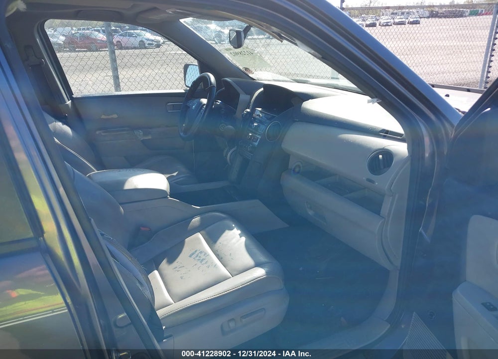 2014 HONDA PILOT EX-L VIN: 5FNYF3H58EB004518