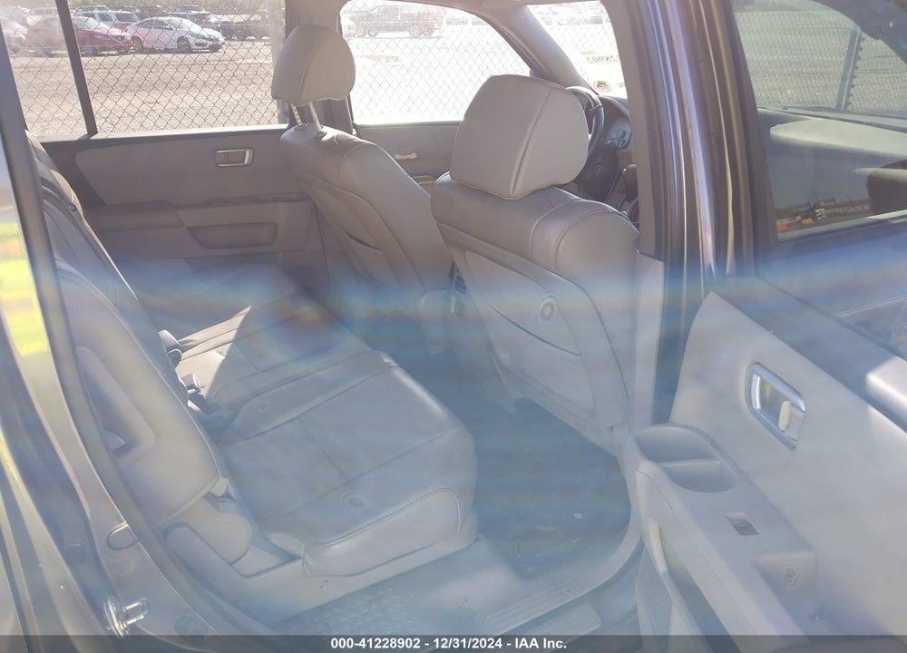 2014 HONDA PILOT EX-L VIN: 5FNYF3H58EB004518