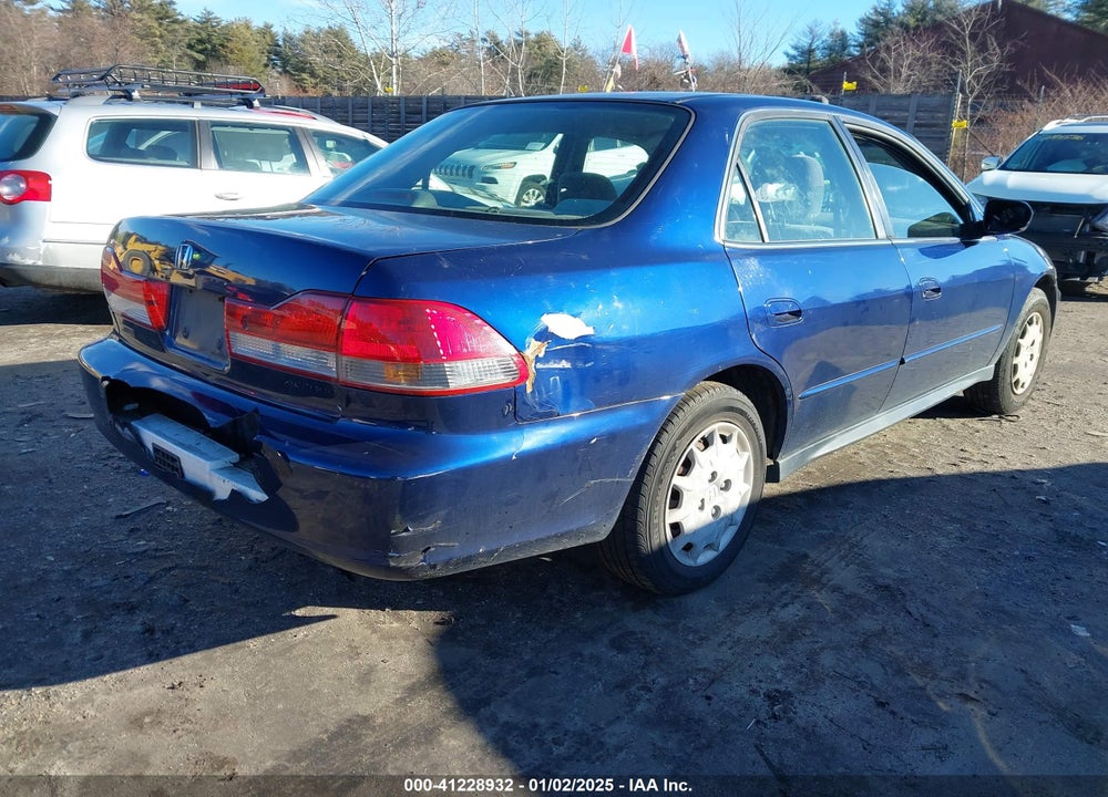 2001 HONDA ACCORD 2.3 LX VIN: JHMCG66551C005028