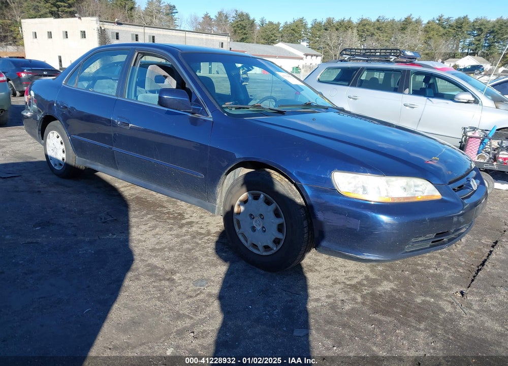 2001 HONDA ACCORD 2.3 LX VIN: JHMCG66551C005028