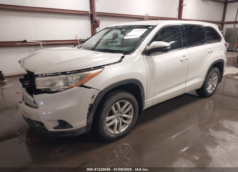 2014 TOYOTA HIGHLANDER LE V6 VIN: 5TDBKRFH9ES058259
