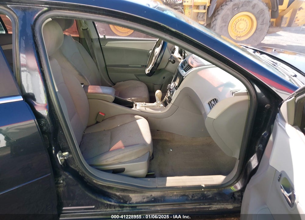 2010 CHEVROLET MALIBU VIN: 1G1ZA5E00AF190576