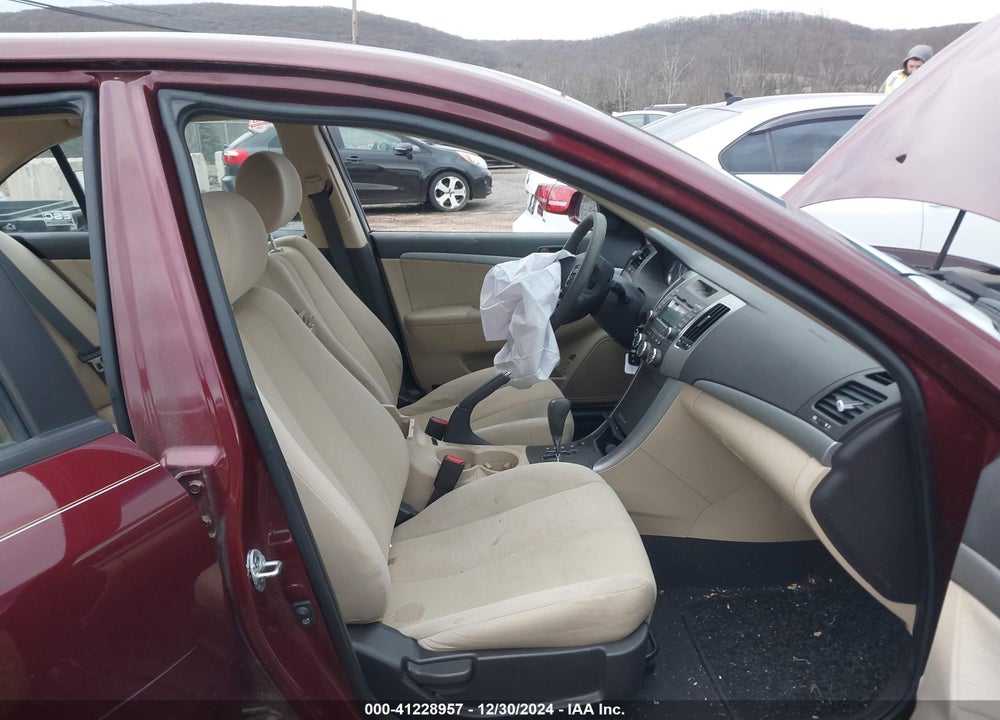 2009 HYUNDAI SONATA GLS VIN: 5NPET46C59H406698