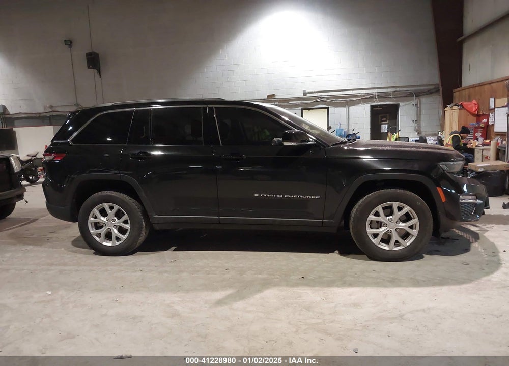 2023 JEEP GRAND CHEROKEE LIMITED 4X4 VIN: 1C4RJHBG2PC561869