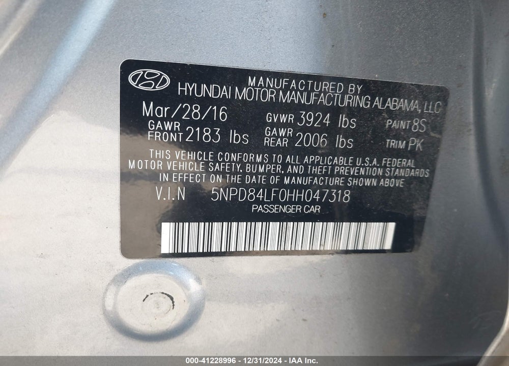 2017 HYUNDAI ELANTRA VIN: 5NPD84LF0HH047318