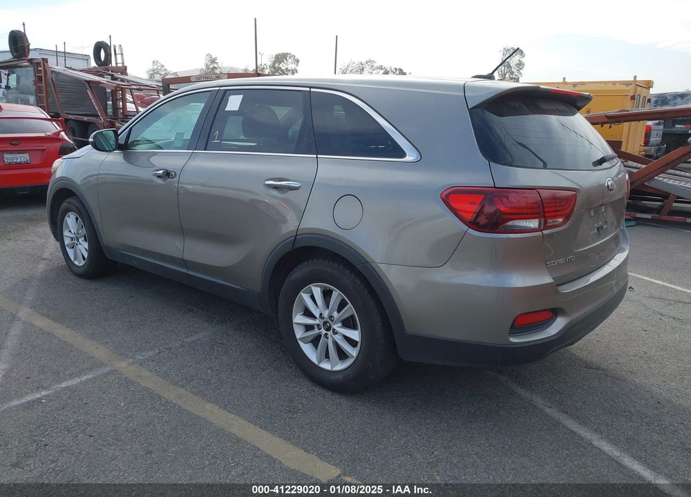 2019 KIA SORENTO 2.4L LX VIN: 5XYPG4A30KG479608