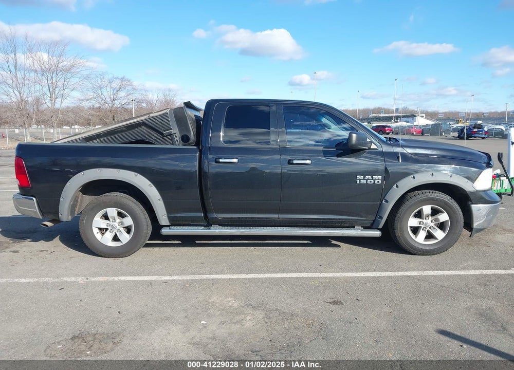 2017 RAM 1500 SLT 4X2 6'4 BOX VIN: 1C6RR6GG6HS747001