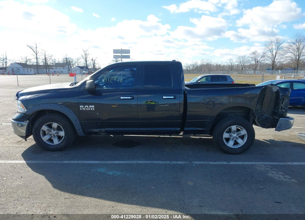 2017 RAM 1500 SLT 4X2 6'4 BOX VIN: 1C6RR6GG6HS747001