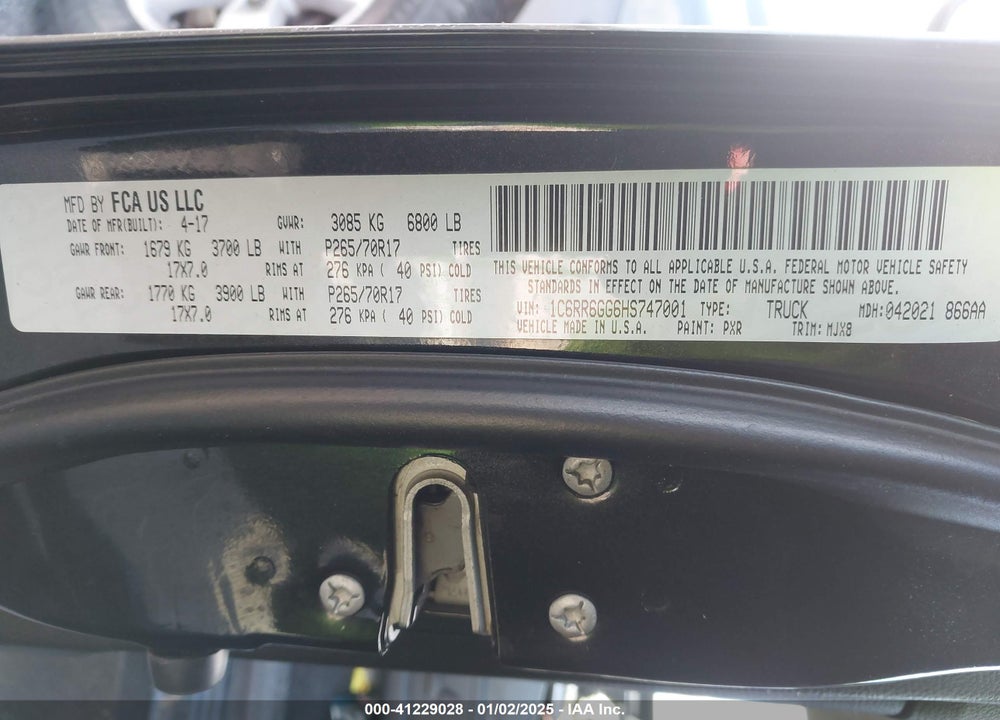 2017 RAM 1500 SLT 4X2 6'4 BOX VIN: 1C6RR6GG6HS747001
