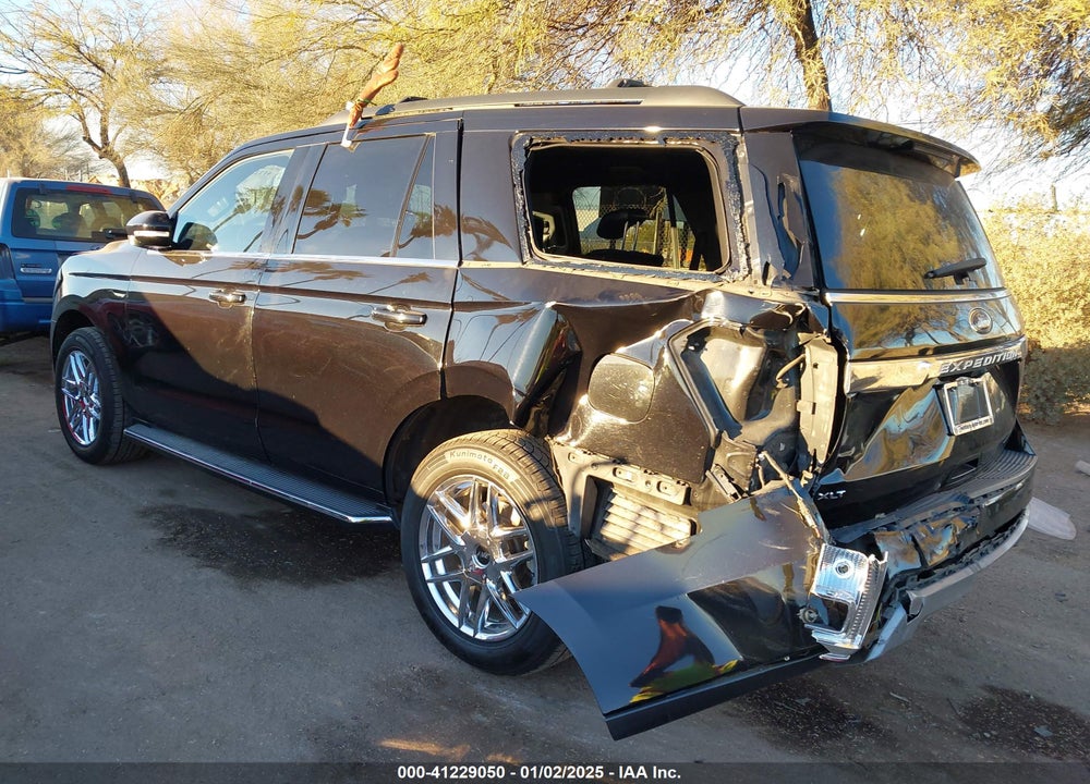 2019 FORD EXPEDITION XLT VIN: 1FMJU1HT1KEA30851