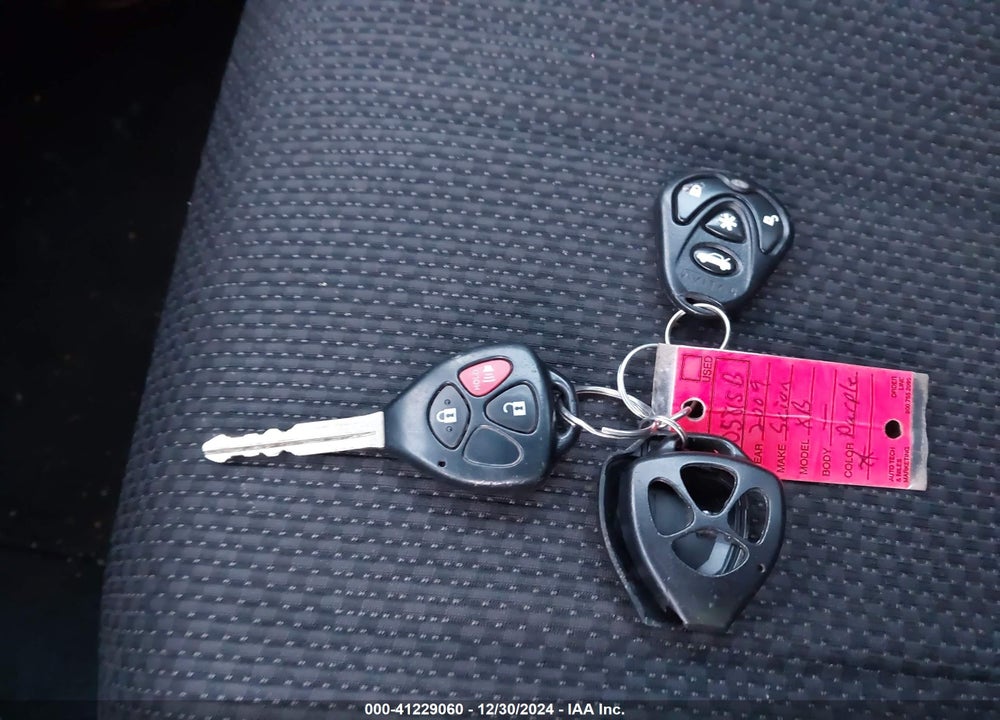 2009 SCION XB VIN: JTLKE50E091071245