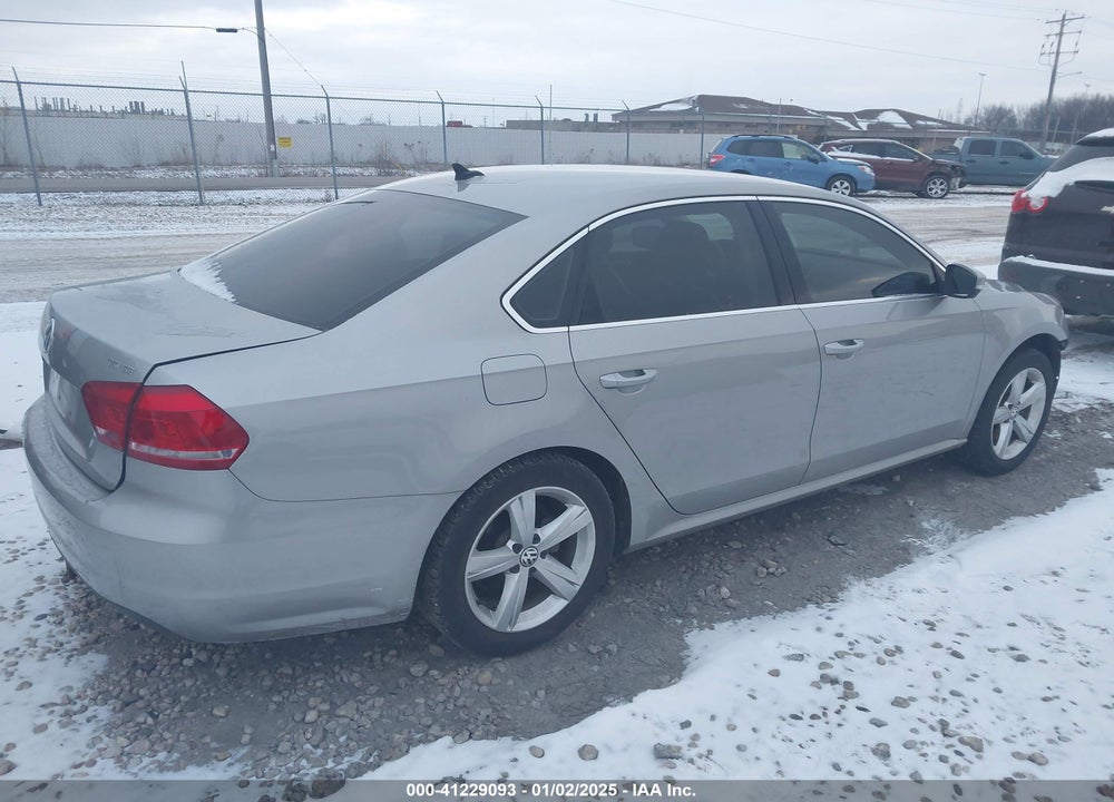 2014 VOLKSWAGEN PASSAT 1.8T SE VIN: 1VWBS7A32EC061549