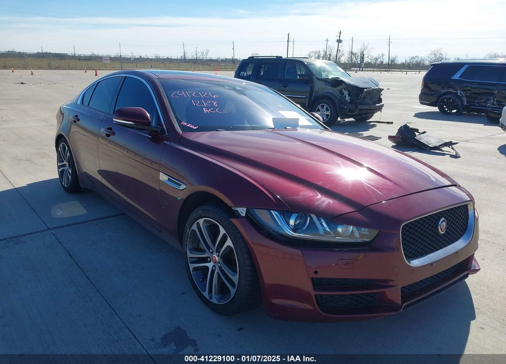 2017 JAGUAR XE 35T PREMIUM VIN: SAJAD4BV1HA974229