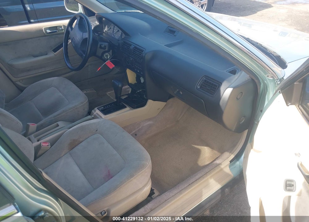 1992 HONDA ACCORD LX/EX VIN: JHMCB7650NC021924