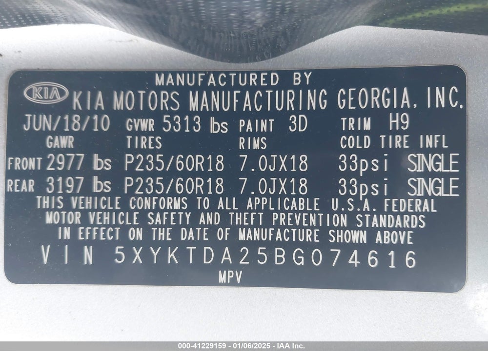 2011 KIA SORENTO LX V6 VIN: 5XYKTDA25BG074616