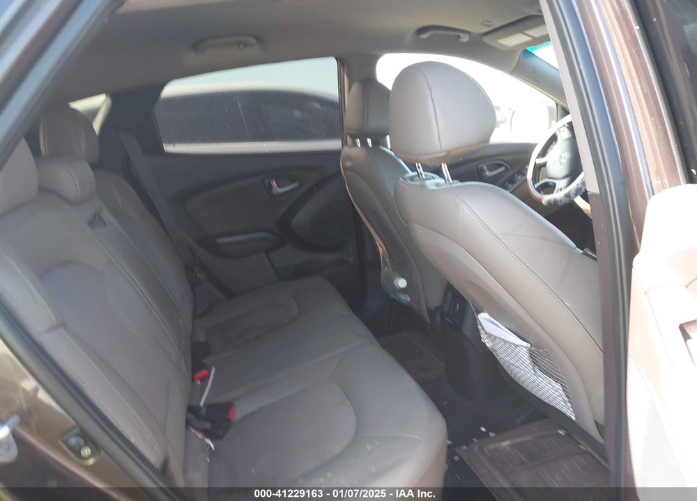 2015 HYUNDAI TUCSON SE VIN: KM8JU3AG4FU015071