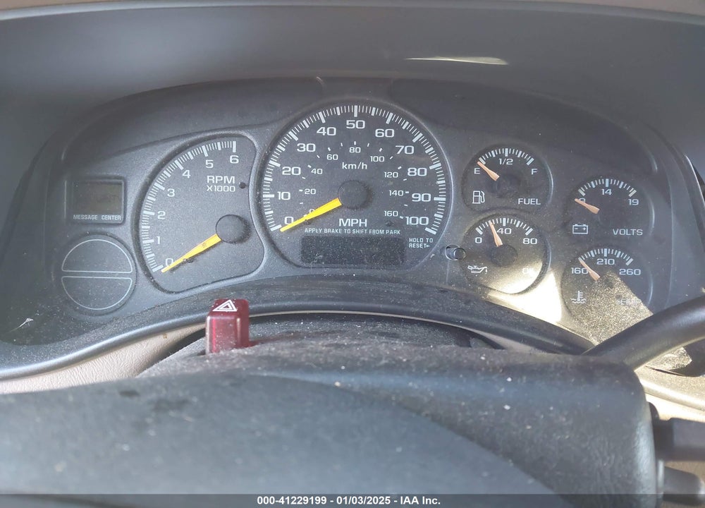 2001 GMC YUKON XL 1500 SLT VIN: 3GKFK16T11G137235